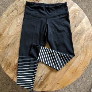 Old Navy Black/White Striped Yoga Pant